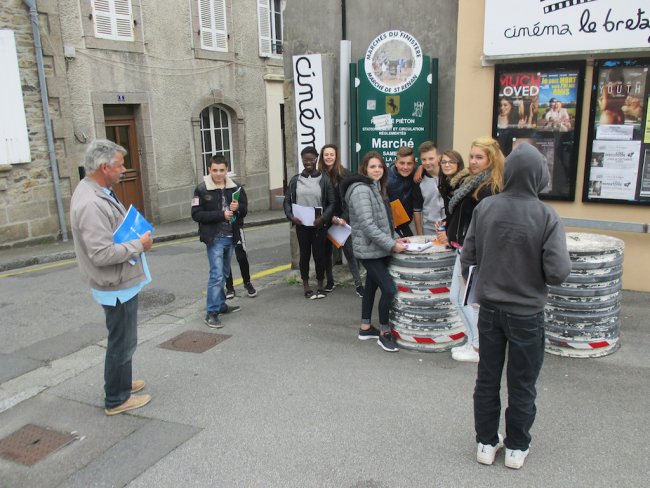 La vie culturelle et économique d'une commune péri-urbaine : St-Renan